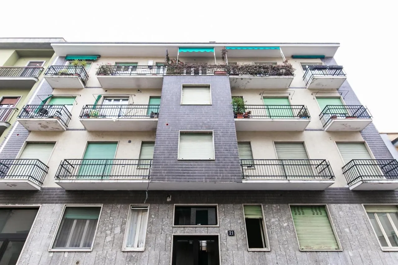 Easylife - Ampio E Luminoso Bilocale In Affascinante Quartiere Nolo Apartment Milan 0*,  Italy